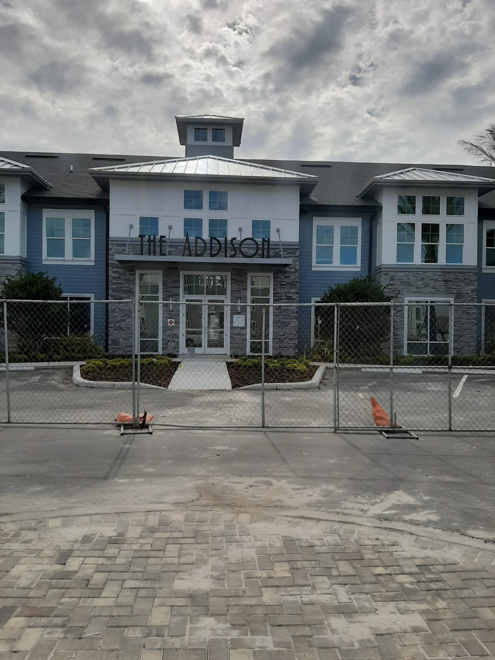 Chain-Link Temporary fence installation in Tampa, FL — Vilo Fence