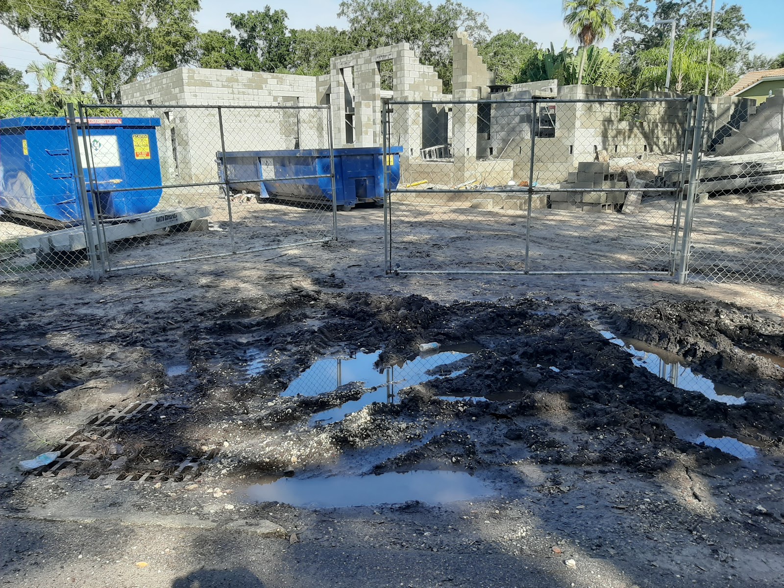 Chain-Link Temporary fence installation in Tampa, FL — Vilo Fence