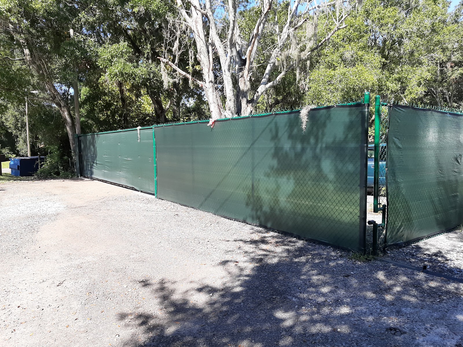 Chain-Link Windscreen fence installation in Tampa, FL — Vilo Fence