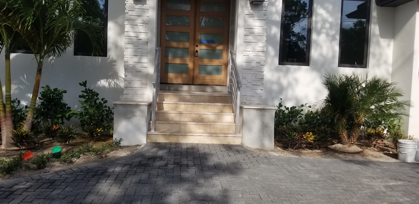 Handrail Horizontal fence installation in Tampa, FL — Vilo Fence
