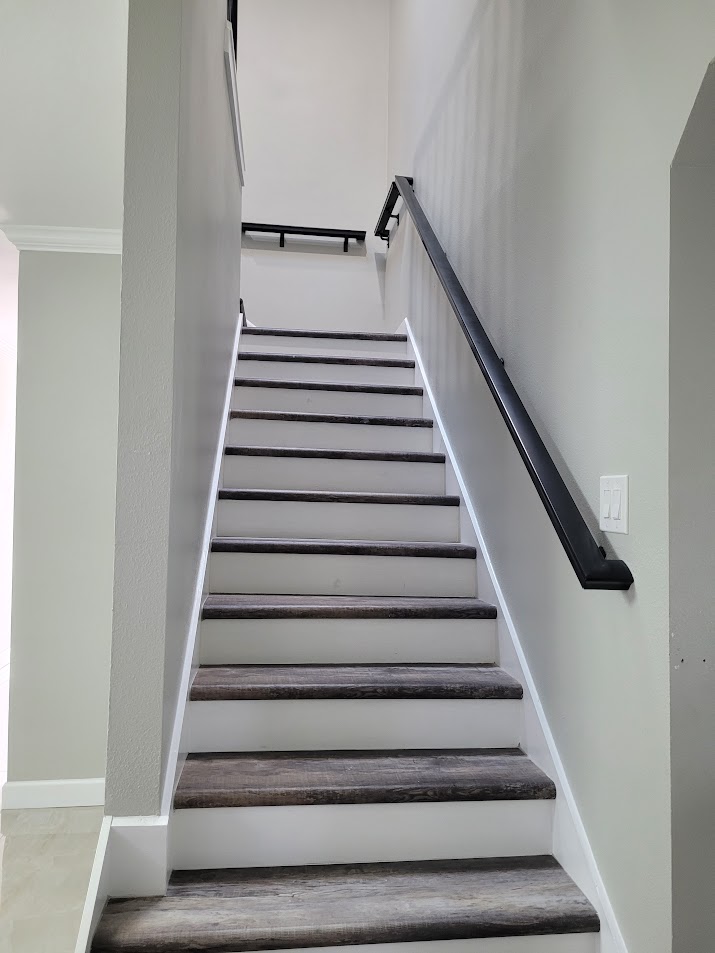 Handrail Wall Mount fence installation in Tampa, FL — Vilo Fence