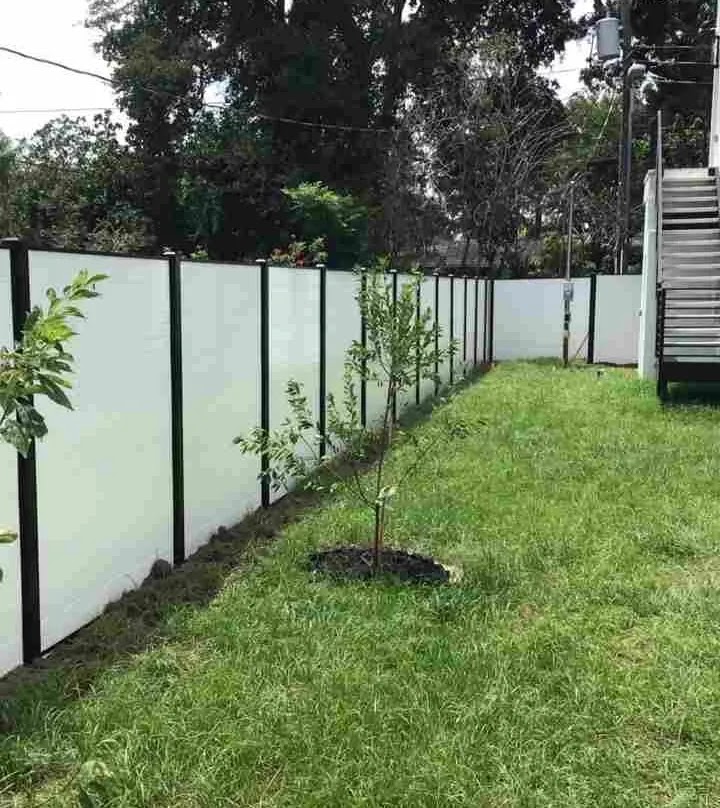 PVC Privacy Horizontal Metal Frame + White fence installation in Tampa, FL — Vilo Fence